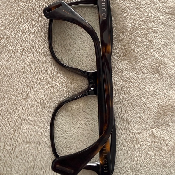 Gucci Brown Tortoiseshell Glasses - Picture 9 of 11